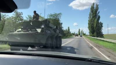 Россия завезла опасный груз в Крым, кадры: "Зашла колонна бронетехники и..." - politeka.net - Россия - Крым - Симферополь