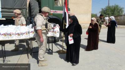 Жители поселка Эль-Эс в Сирии получили тонну хлеба от российских военных - newinform.com - Сирия