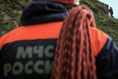 Спасатели из-за непогоды несколько дней не могут эвакуировать с камчатского вулкана туриста, у которого отказали ноги - interfax-russia.ru - Камчатский край