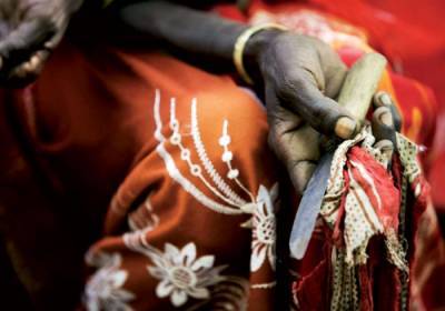 В Судане запретили женское обрезание и публичные наказания плетьми - 24tv.ua - Судан
