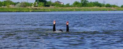 В Красноярском крае двое мужчин утонули, спасая подростка - runews24.ru - Красноярский край - район Курагинский