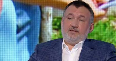 Ренат Кузьмин - Более 30 нападений за последний год на оппозицию совершили радикалы, а власть их поддерживает и подстрекает, - Кузьмин - akcenty.com.ua