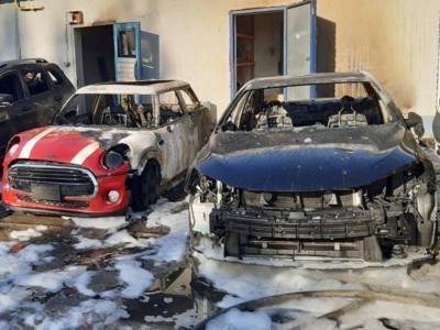 В Николаеве горели сразу три машины - golos.ua - Украина - Николаев - Николаевская обл. - Гсчс