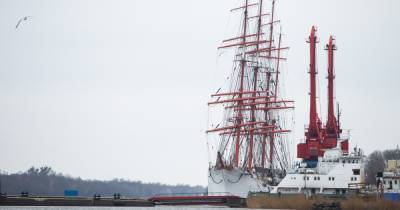 Совершающий кругосветку барк "Седов" на месяц отправился в Японское море - klops.ru - Мурманск - Калининград - Антарктида - Владивосток