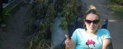Жители Омска обнаружили свалку мусора на Старо-Восточном кладбище - runews24.ru - Омск