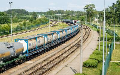 Транзит грузов через Латвию за первое полугодие упал почти на 54% - lv.sputniknews.ru - Рига - Латвия - Транзит