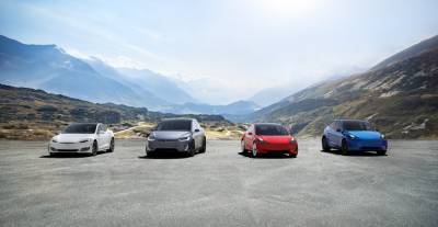 Илон Маск - Илон Маск - Bitcoin - Bitcoin и не снилось. Tesla за день подорожала выше $300 млрд (больше Toyota, Volkswagen и Honda вместе взятых) и потеряла $50 млрд - itc.ua