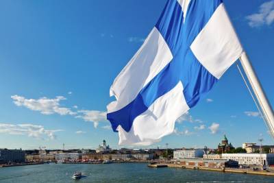 Терпящее бедствие судно в Финляндии покинули 52 человека - m24.ru - Финляндия - Канада - Турку
