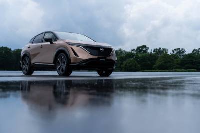 Nissan представил электрический купе-кроссовер Ariya - autostat.ru - Токио