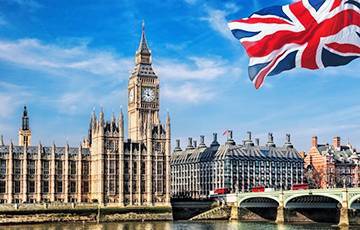 Британия снизила налоги для турбизнеса - charter97.org - Англия