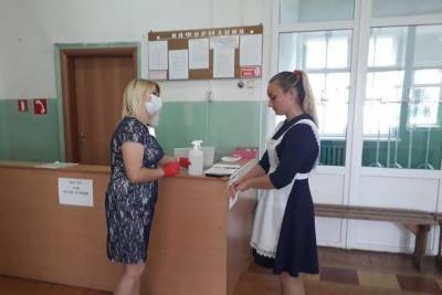4 псковских выпускника набрали 100 баллов на ЕГЭ по литературе - mk-pskov.ru - Псковская обл. - Псков - Великий Лука