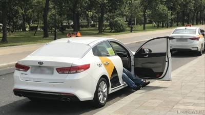 В Керчи забастовали водители такси - newdaynews.ru - Крым - Керчь