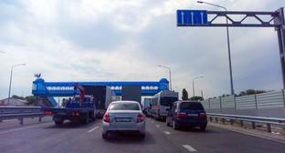 Водители пожаловались на очереди на границе Чечни и Ингушетии - kavkaz-uzel.eu - Россия - респ. Ингушетия - респ. Чечня
