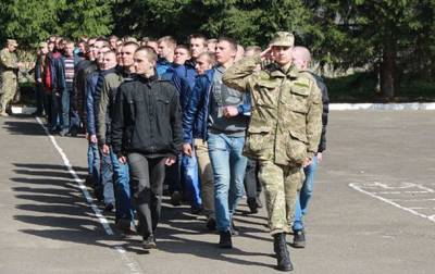 Андрей Таран - Глава Минобороны заверил, что выпускникам "не грозит" армия - korrespondent.net - Украина - Минобороны