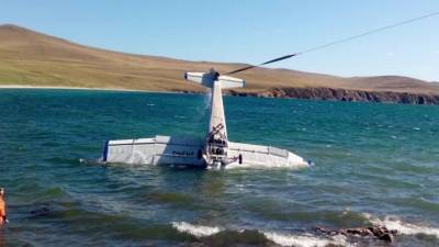 Видео: В акватории Байкала совершил аварийную посадку на воду частный самолет - piter.tv - Россия - Иркутск - Байкал