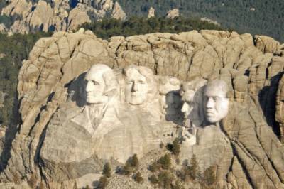 Джордж Вашингтон - Теодор Рузвельт - Авраам Линкольн - Канье Уэст - Канье Уэст показал фото скалы президентов США со своим лицом - vm.ru - США - Вашингтон