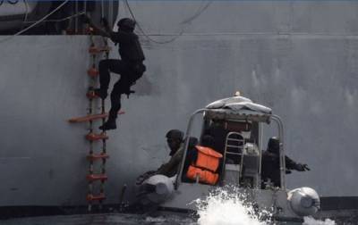 У берегов Нигерии пираты захватили танкер, среди моряков украинцы - rbc.ua - Россия - Украина - Либерия - Nigeria