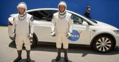 Роберт Бенкен - Херли Даг - Космонавты SpaceX вернутся на Землю в начале августа - popmech.ru - США - шт.Флорида