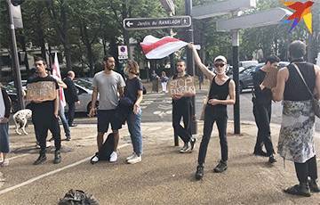 Священник на акции солидарности в Париже: Капли, ведущие к переменам, сольются в поток - charter97.org - Франция - Париж