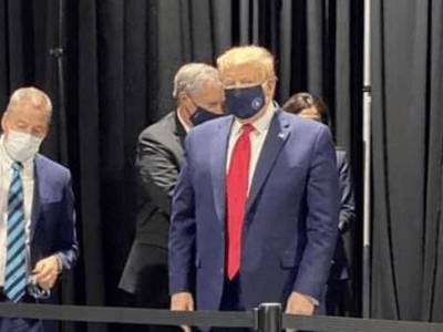 Дональд Трамп - Ангела Меркель - Тереза Мэй - Дональд Трамп сравнил себя с персонажем вестерна - live24.ru - США