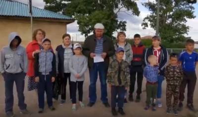 Алексей Текслер - В Челябинской области родители не хотят, чтобы их дети учились в соседнем селе - znak.com - Челябинская обл. - район Агаповский