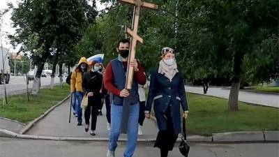 В Уфе отстранен от службы священник, заступившийся за жителей дома по улице Руставели - znak.com - Уфа