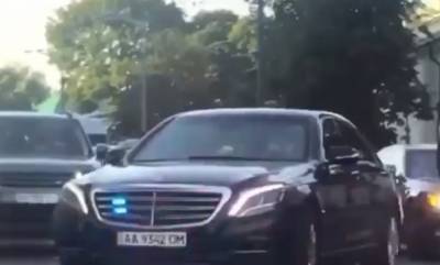 Петр Порошенко - Кортеж Порошенко устроил беспредел на дороге в Киеве, видео: "Срок обеспечен" - kiev.politeka.net - Украина - Киев