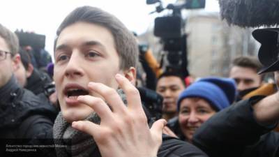 Алексей Навальный - Егор Жуков - Егор Жуков назвал стратегию Навального по бойкотированию поправок бессмысленной - polit.info - Россия