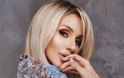 Светлана Лобода - Полуголая Лобода снялась в ультракоротких шортах - korrespondent.net - Украина