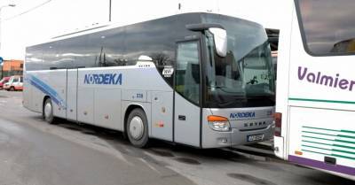 Автобус с больным Covid-19: удалось связаться с 20 пассажирами с 109 - rus.delfi.lv - Рига - Латвия