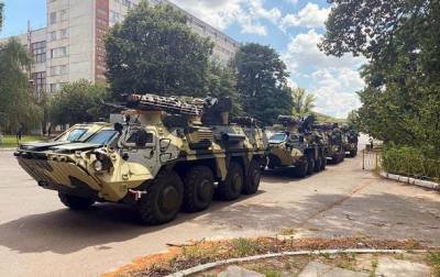 Военные получили новые БТР - korrespondent.net - Украина - Киев - Николаев - Харьков