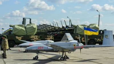 Александр Лукашевич - США планируют передать Украине вооружений на 600 миллионов долларов - riafan.ru - Москва - Россия - США - Украина - Киев - Англия - Канада