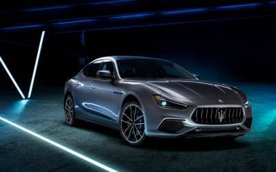 Maserati представила свой первый гибрид - autostat.ru - Италия