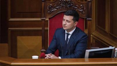 Владимир Зеленский - Владимир Путин - Дмитрий Песков - Владимир Владимирович - Песков выразил надежду на выполнение Киевом Минских соглашений - iz.ru - Россия - Украина - Киев
