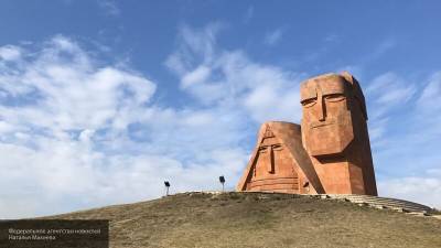 Манукян: большевики передали Карабах Азербайджану, как в свое время Крым Украине - nation-news.ru - Россия - Украина - Киев - Крым - Азербайджан