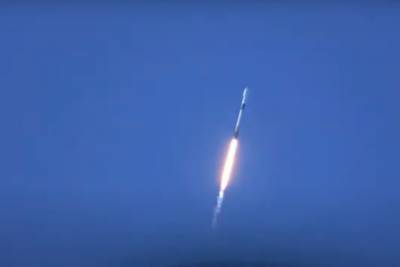 Илон Маск - SpaceX запустила военный спутник для Южной Кореи - lenta.ru - Южная Корея - США - шт.Флорида
