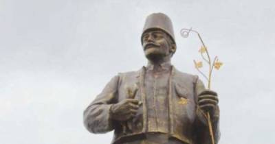 Владимир Ленин - Памятник Ленину под Одессой превратили в болгарина - ren.tv - Украина - Одесса - Одесская обл. - район Болградский