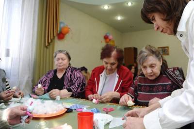 Как в Волгограде записаться в школу долголетия для пожилых людей - volg.mk.ru - Волгоград - Волгоградская обл.