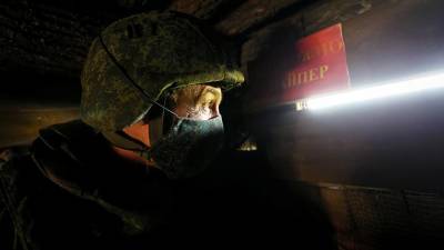 Владимир Зеленский - Виктор Медведчук - Медведчук обвинил Зеленского в провале урегулирования в Донбассе - iz.ru - Украина