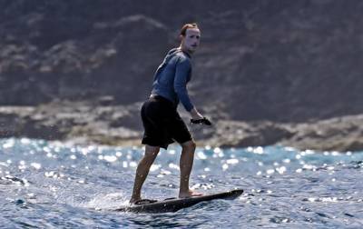 Дональд Трамп - Марк Цукерберг - Фото Цукерберга с отдыха на Гавайях взорвали сеть - korrespondent.net - Украина - штат Гавайи