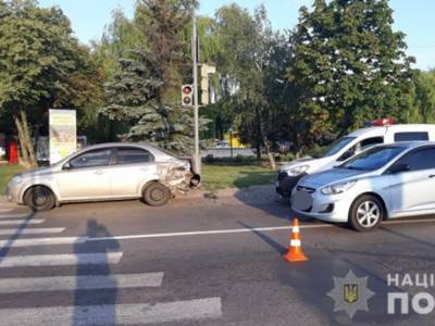 Копы попали в тройное ДТП на Харьковщине - golos.ua - Харьковская обл. - Красноград