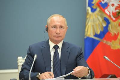 Владимир Путин - Путин поручил вдвое сократить уровень бедности в России - vm.ru - Россия