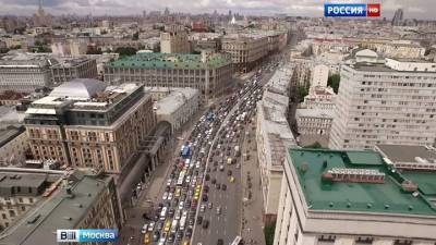 Без отпуска: в выходные машин в Москве стало больше, чем год назад - vesti.ru
