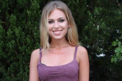 Маргарита Дакота - Певица Рита Дакота отказалась лететь в Крым - mk.ru - Крым - Сочи