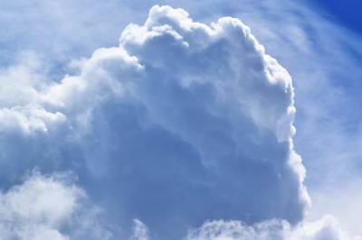 Российские ученые предлагают вызывать дождь, нагревая облака - aif.ru - Россия - Эмираты