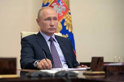 Владимир Путин - Дмитрий Песков - Путин отказался от задачи по вхождению в число крупнейших экономик мира - lenta.ru - Россия