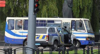 Владимир Зеленский - В МВД рассказали о переговорах с террористом в Луцке - unian.net - Луцк