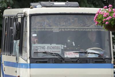 Максим Плохой - Украинский террорист заявил о беременных и детях в захваченном им автобусе - lenta.ru - Украина - Луцк