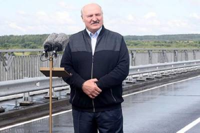 Александр Лукашенко - Лукашенко приехал в Гомель и вспомнил о голодных белорусах - argumenti.ru - Белоруссия - Гомель