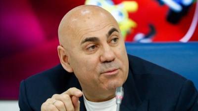 Ольга Бузова - Иосиф Пригожин - Пригожин объяснил «популизмом» желание Бузовой легализовать однополые браки - 5-tv.ru - Россия